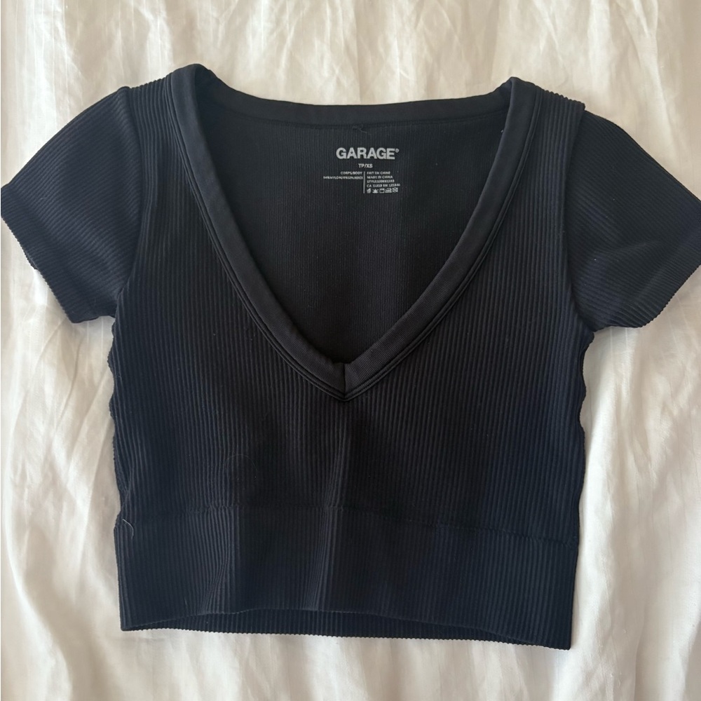 NWOT Garage Black Ribbed V-Neck Crop Top